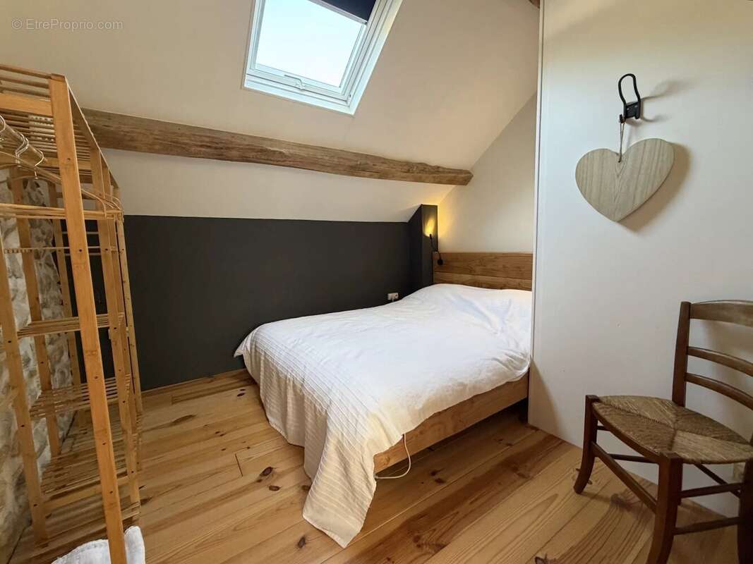 Maison à MONTSAUCHE-LES-SETTONS