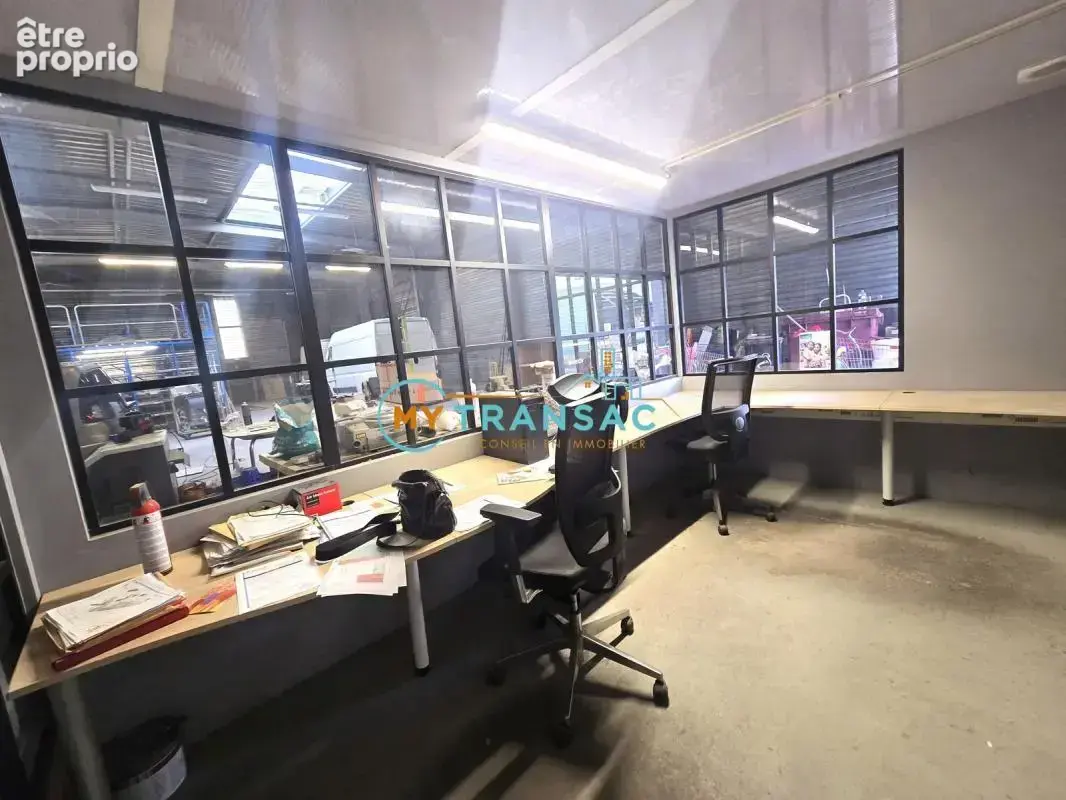 Commerce 560 m² à vendre à Croissy-Beaubourg (77183) - photo 3