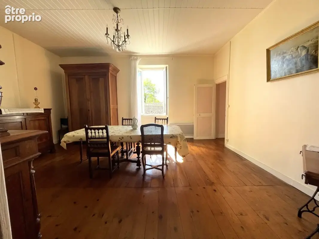 Maison 7 pièces 141 m² à vendre à Sauveterre-De-Guyenne (33540) - photo 7