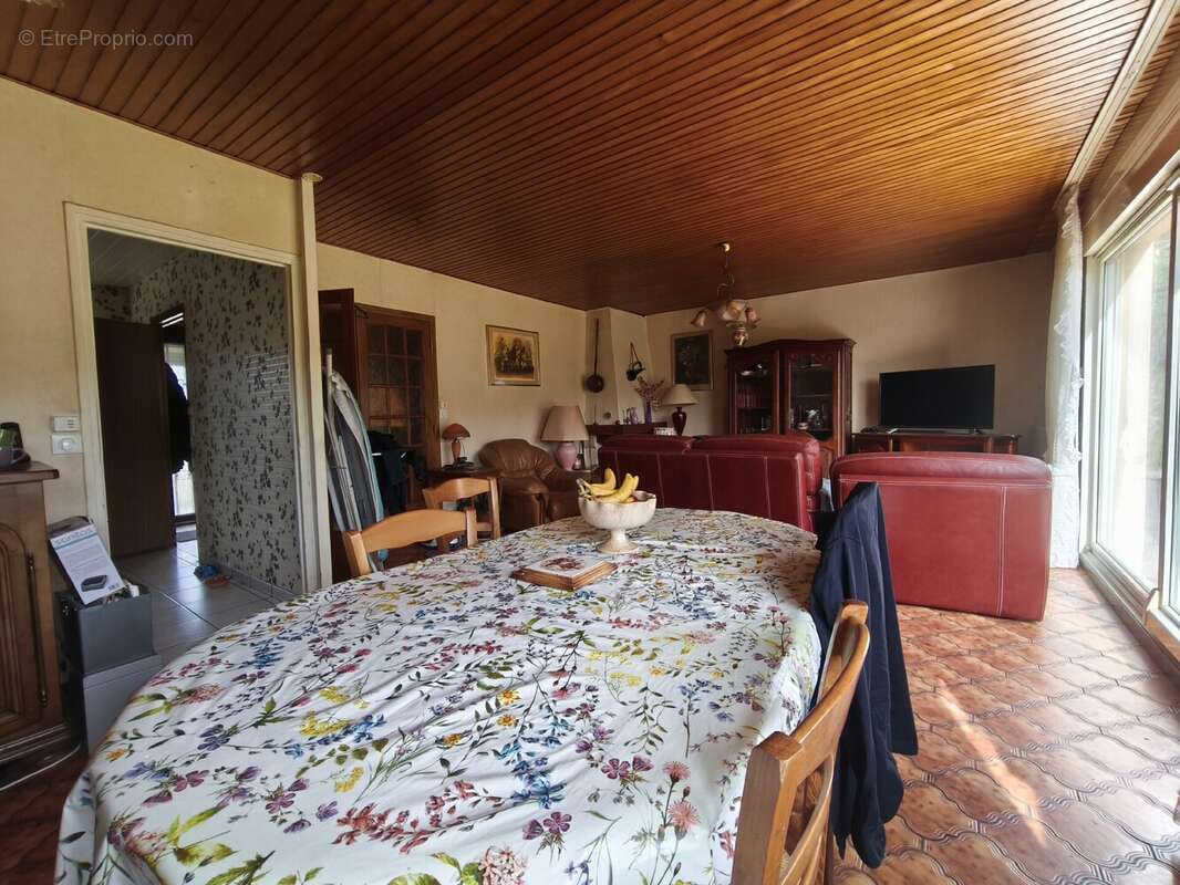 Maison à BOUXIERES-AUX-DAMES