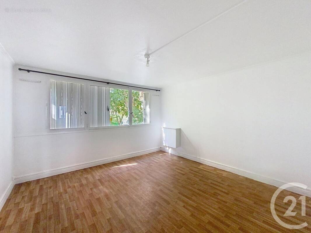 Appartement à GARGES-LES-GONESSE