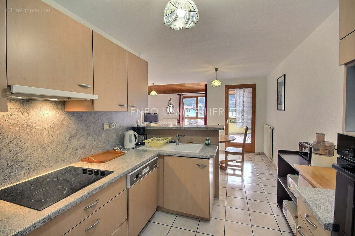 Cuisine - Appartement à BOURG-SAINT-MAURICE