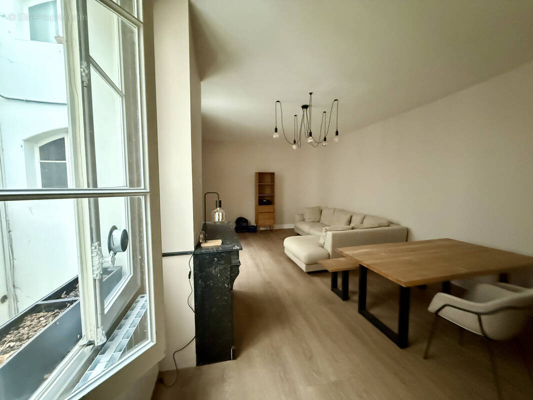 Appartement à BORDEAUX