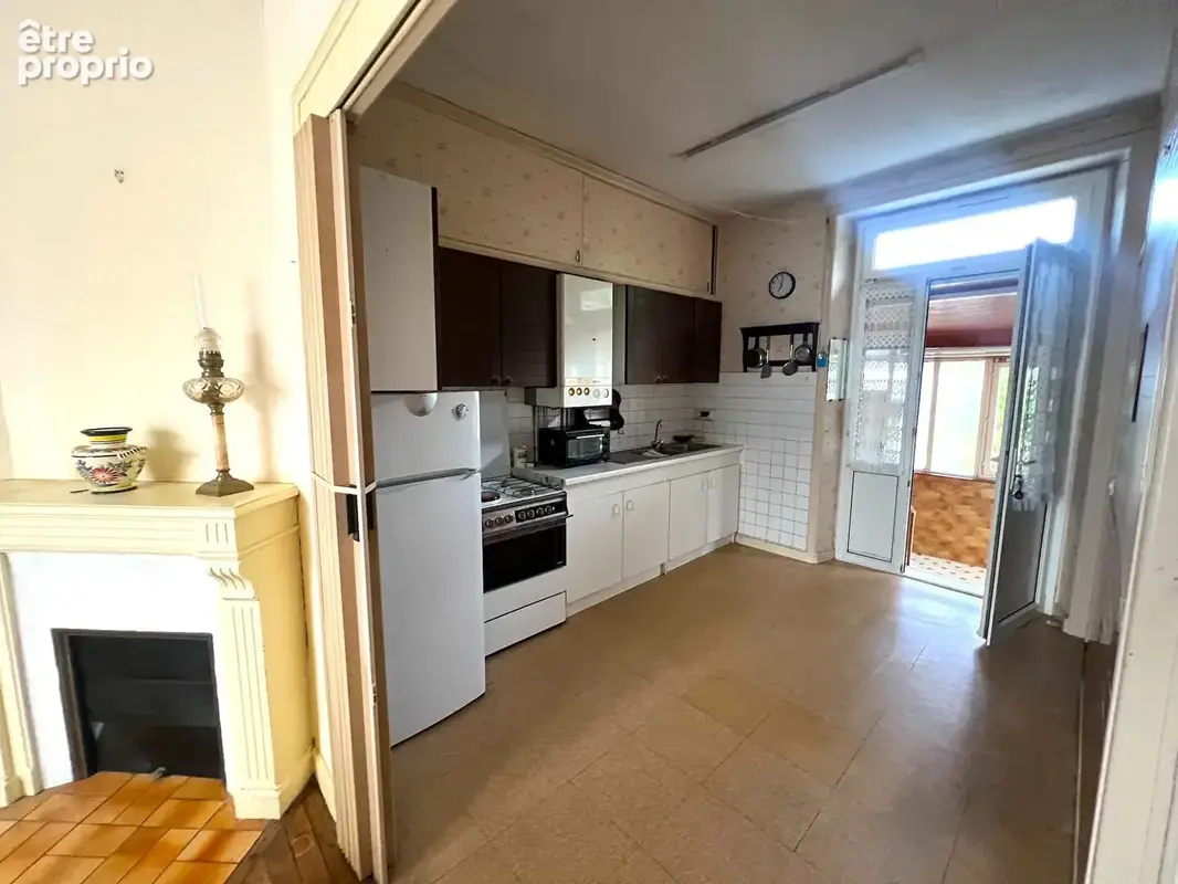 Maison de 1930 à rénover avec jardin - photo 6