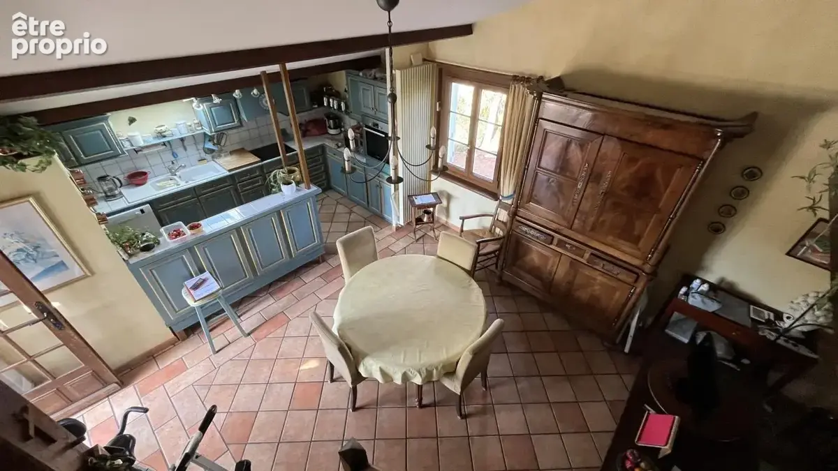 Maison de 168 m² en centre bourg - photo 8