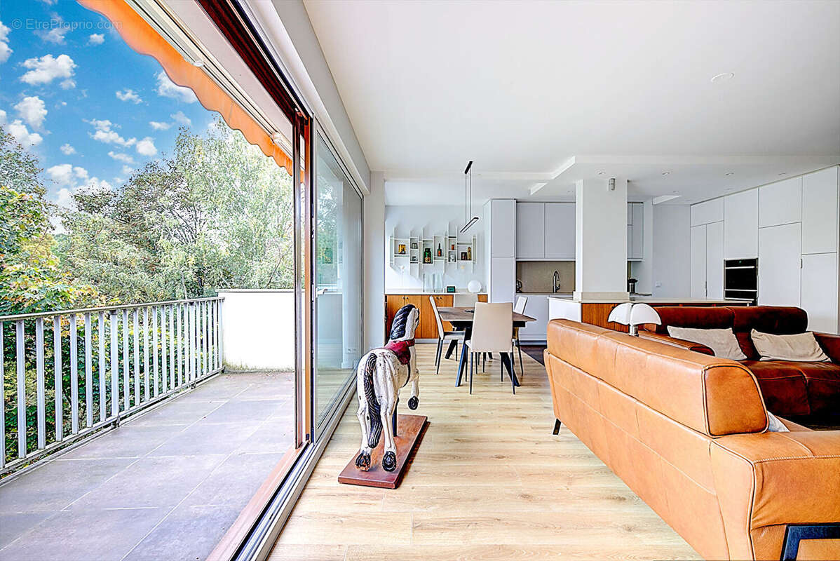 Appartement à L'ETANG-LA-VILLE