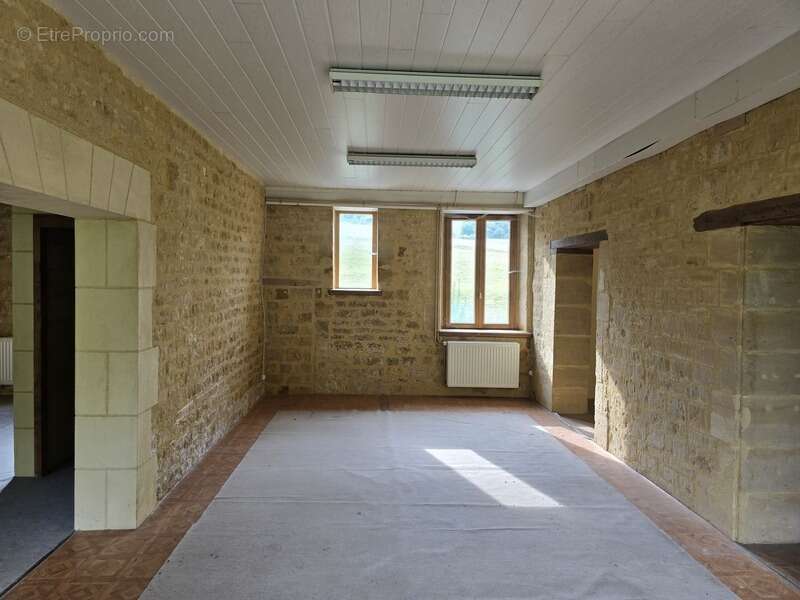 Maison à SAPOGNE-ET-FEUCHERES