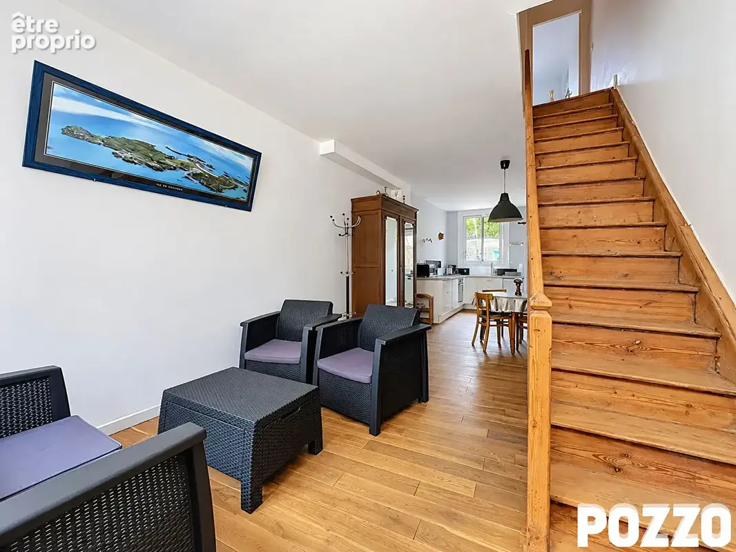 Maison de bourg en pierre entièrement rénovée, 3 chambres, terrasse, jardin, 600 m de la plage. - photo 2