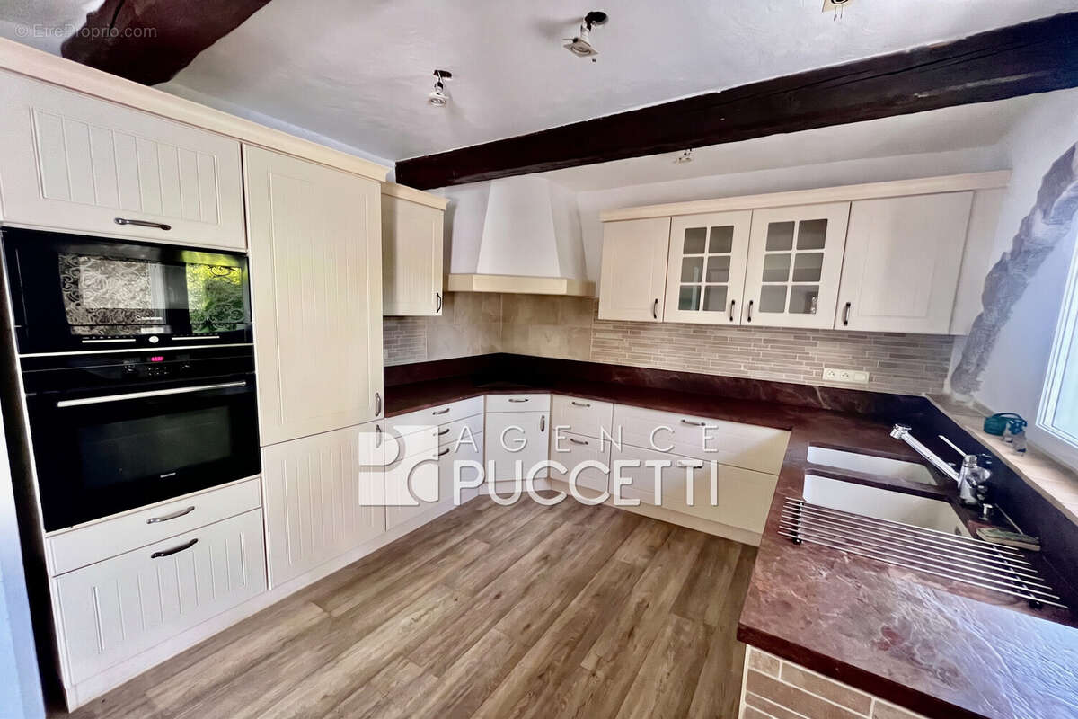 Maison 164 m² à Vence  - photo 9
