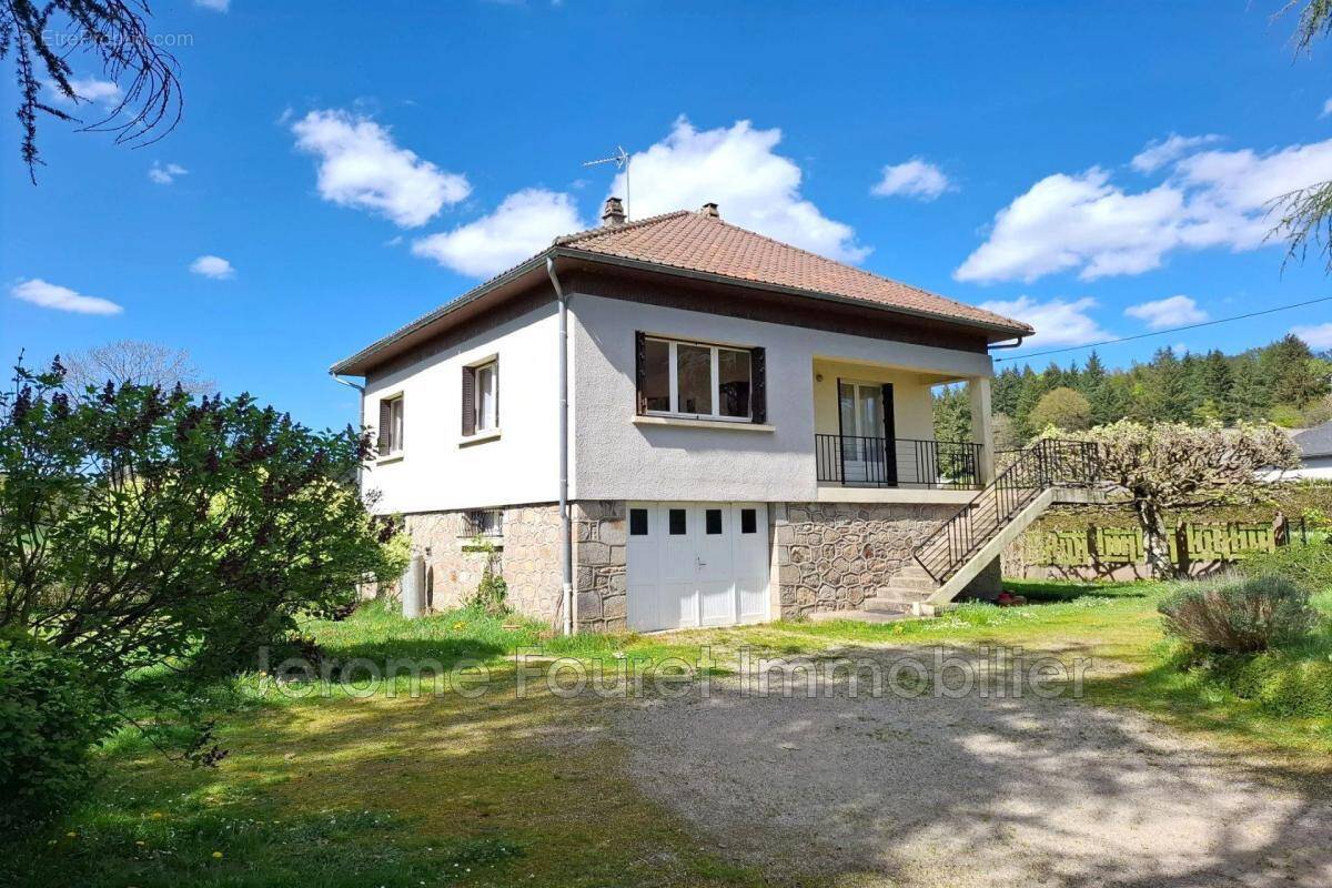 Maison à MARGERIDES