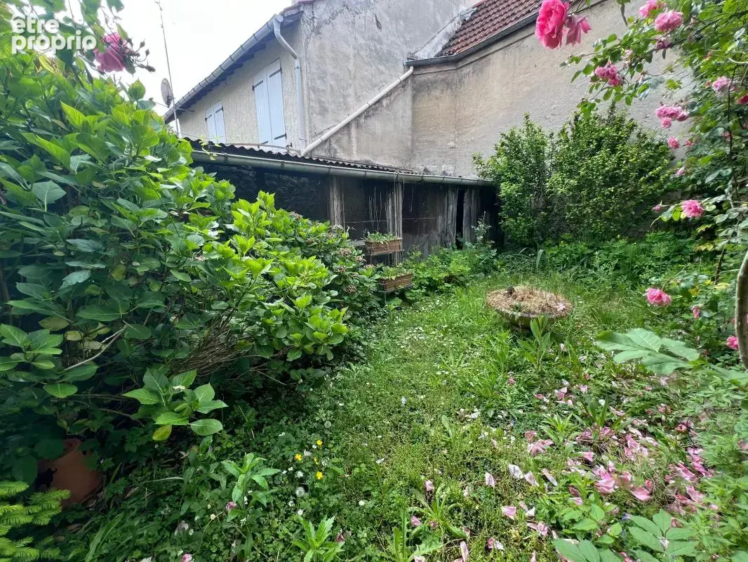 Maison À Vendre centre ville de saint Thibault des vignes 5 pièces à rénover - photo 24