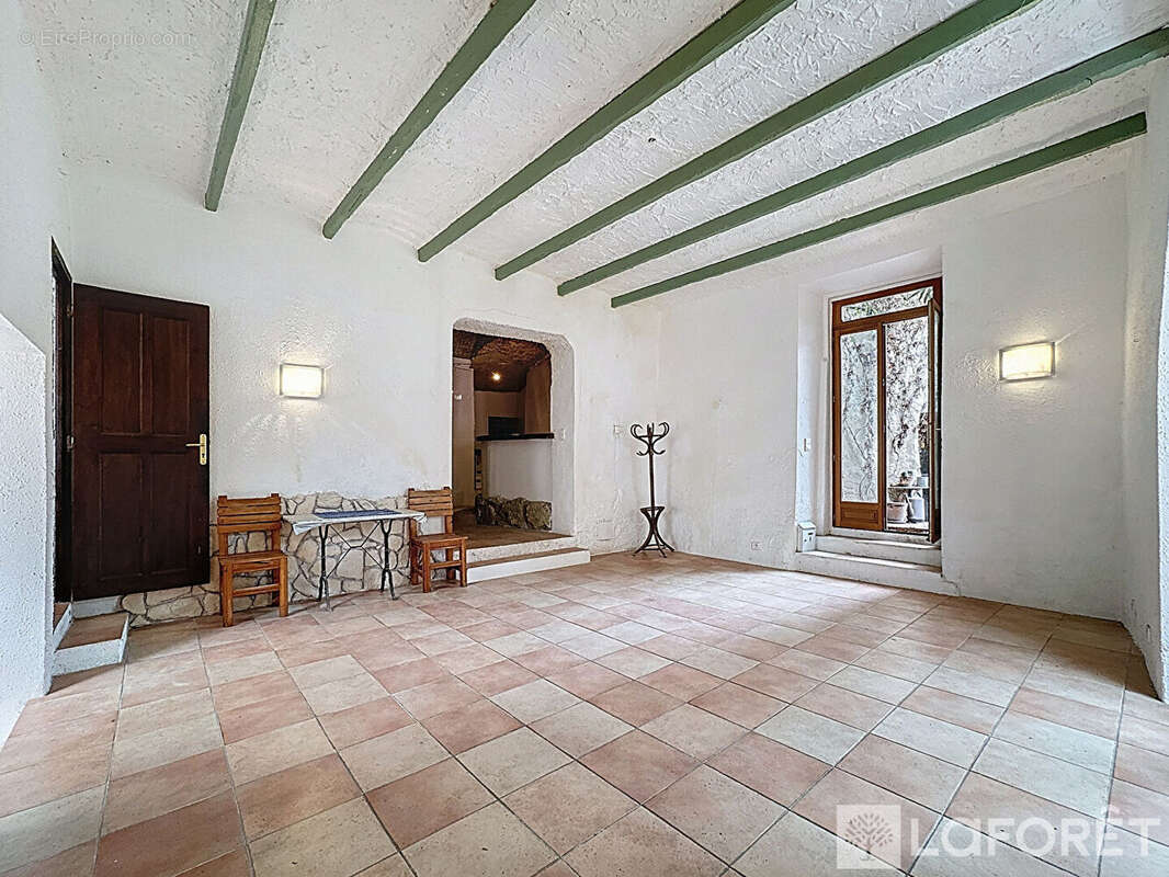 Appartement à ROQUEBRUNE-CAP-MARTIN