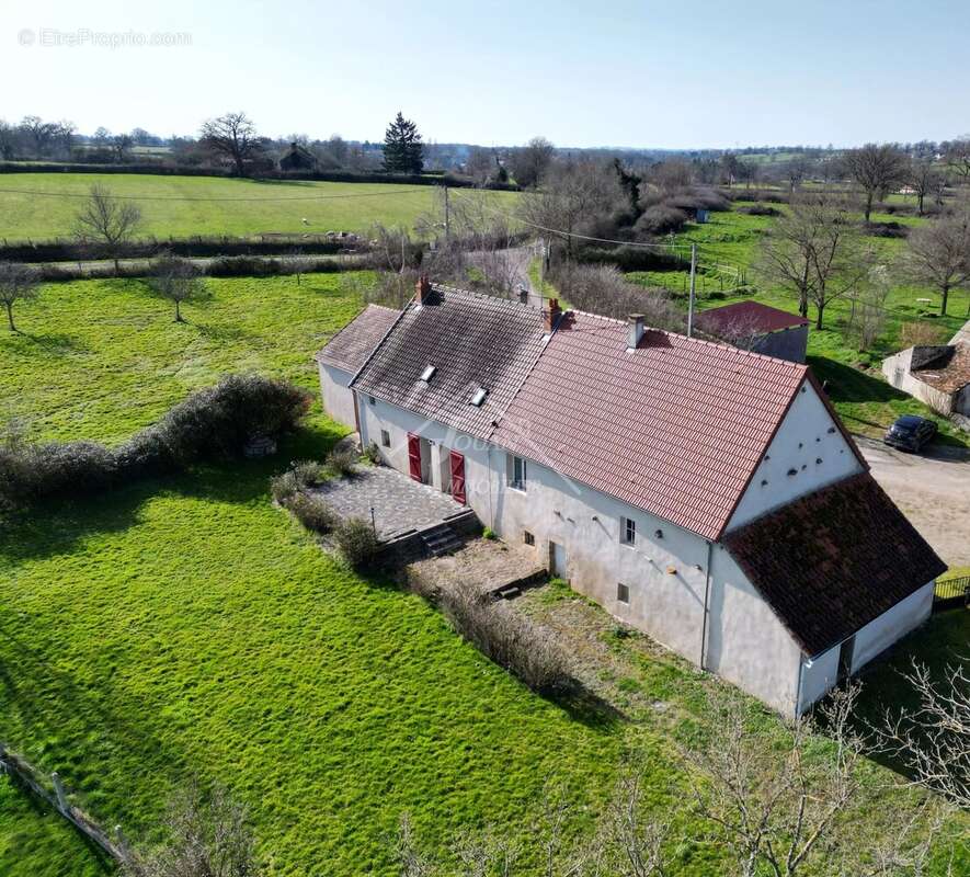 Maison à BOURBON-L'ARCHAMBAULT