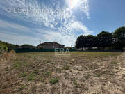 Terrain à VIC-EN-BIGORRE