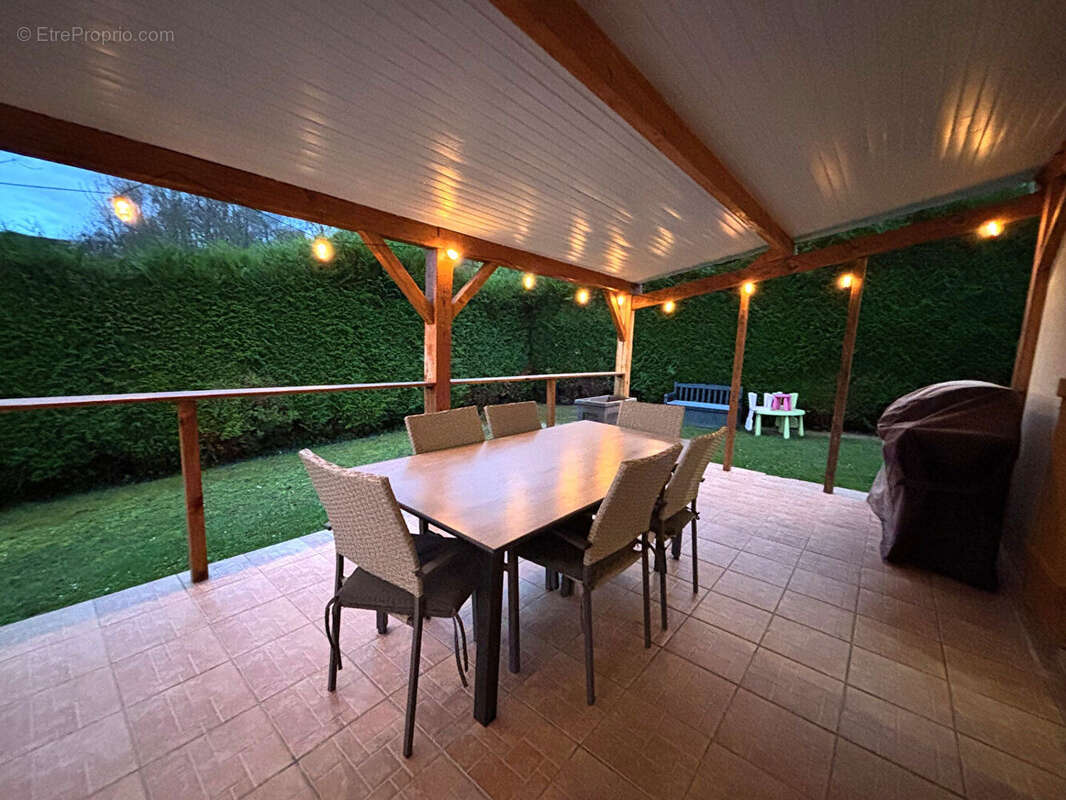 Maison à CIRES-LES-MELLO