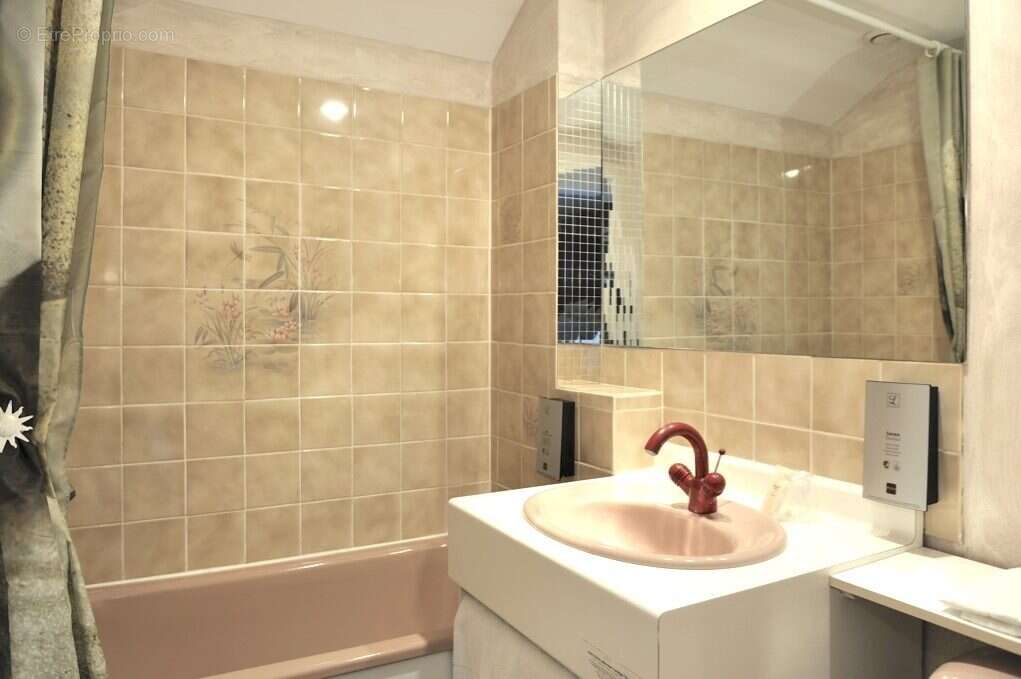 Autre à LA FERTE-IMBAULT