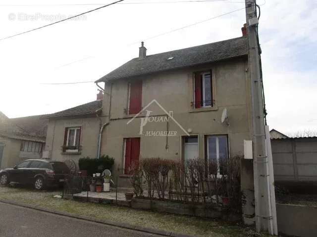 Appartement à RONGERES