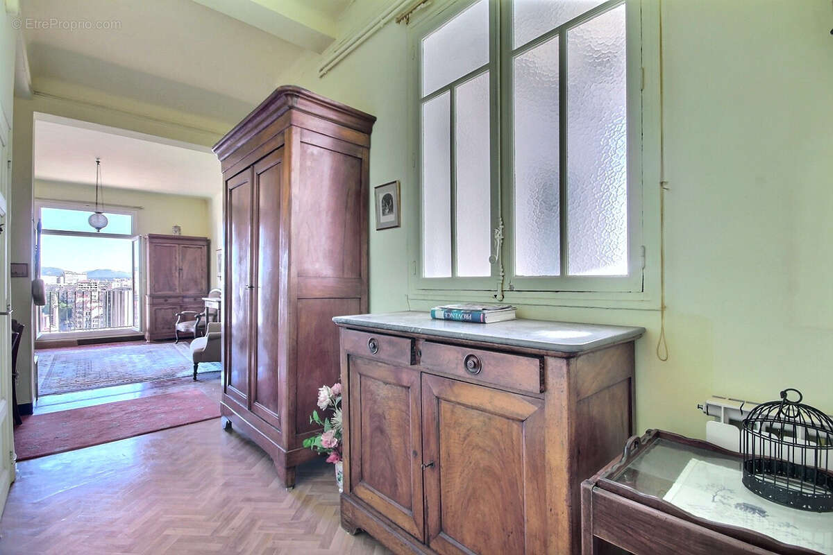 Appartement à MARSEILLE-6E