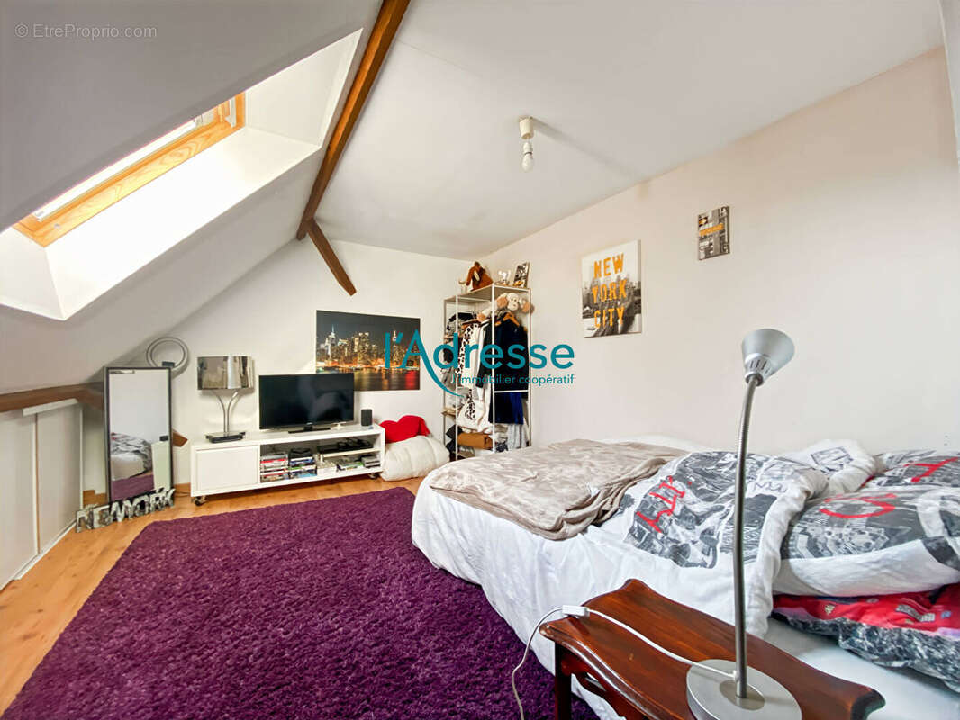 Maison à MONTALET-LE-BOIS