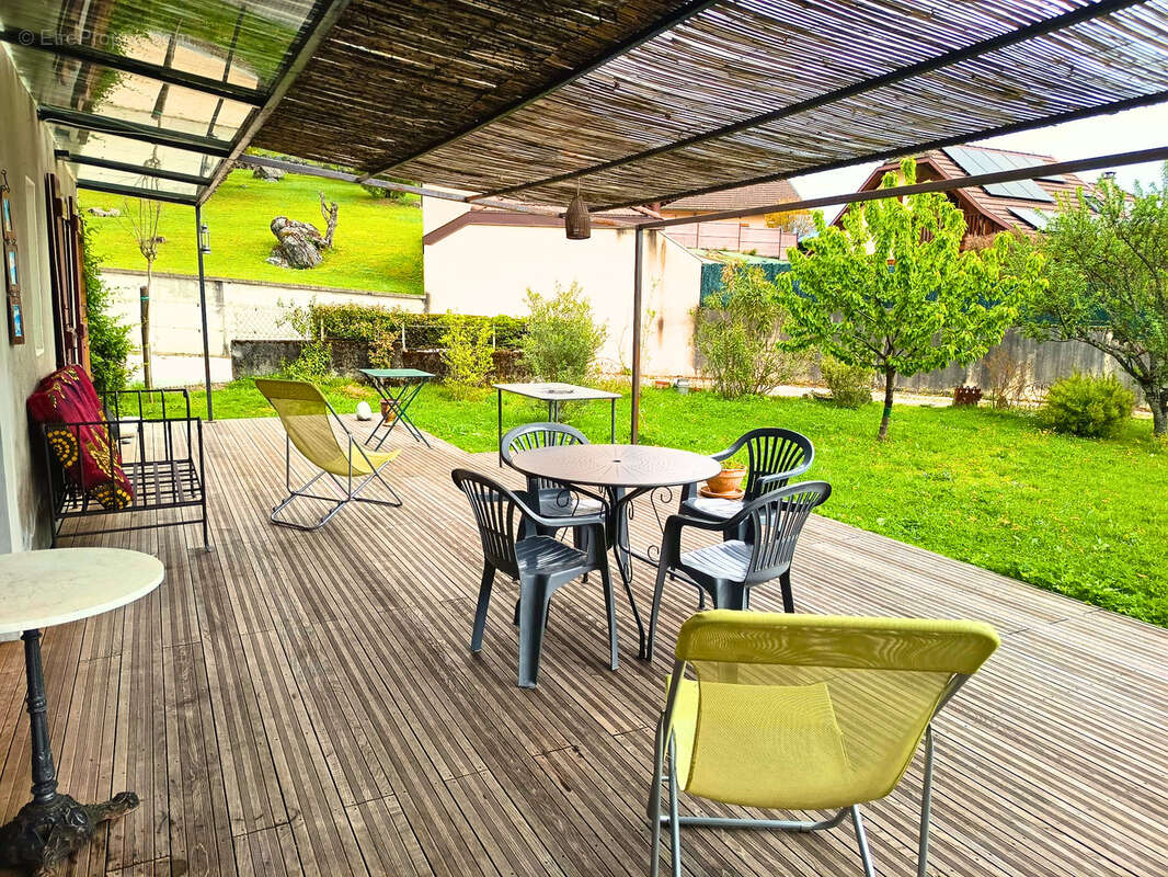 Maison à CULOZ