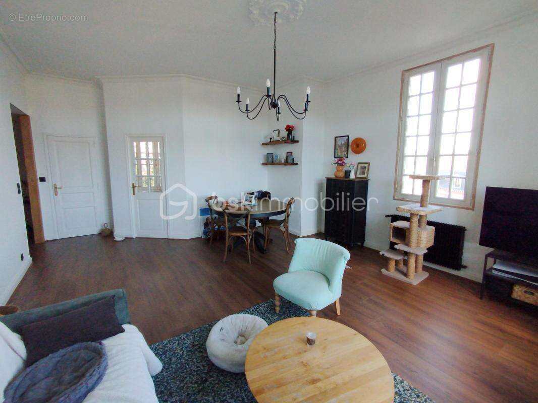 Appartement à EU