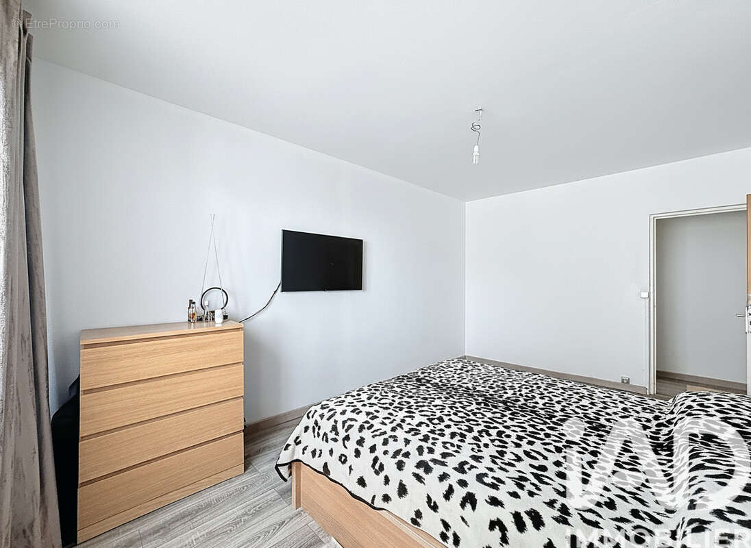 Photo 9 - Appartement à VILLENEUVE-LA-GARENNE