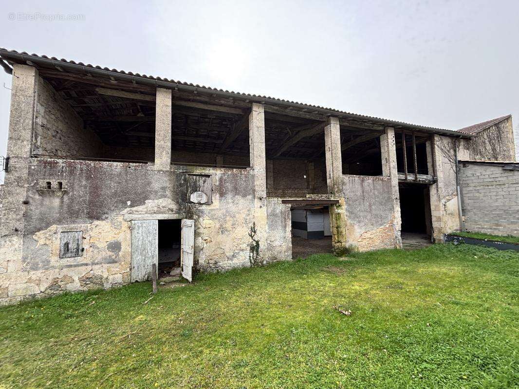 Maison à SAINT-SAVIN