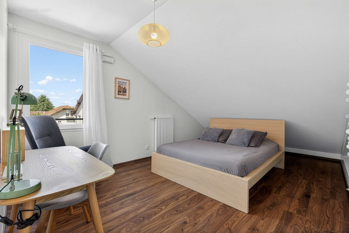 Appartement à AIX-LES-BAINS