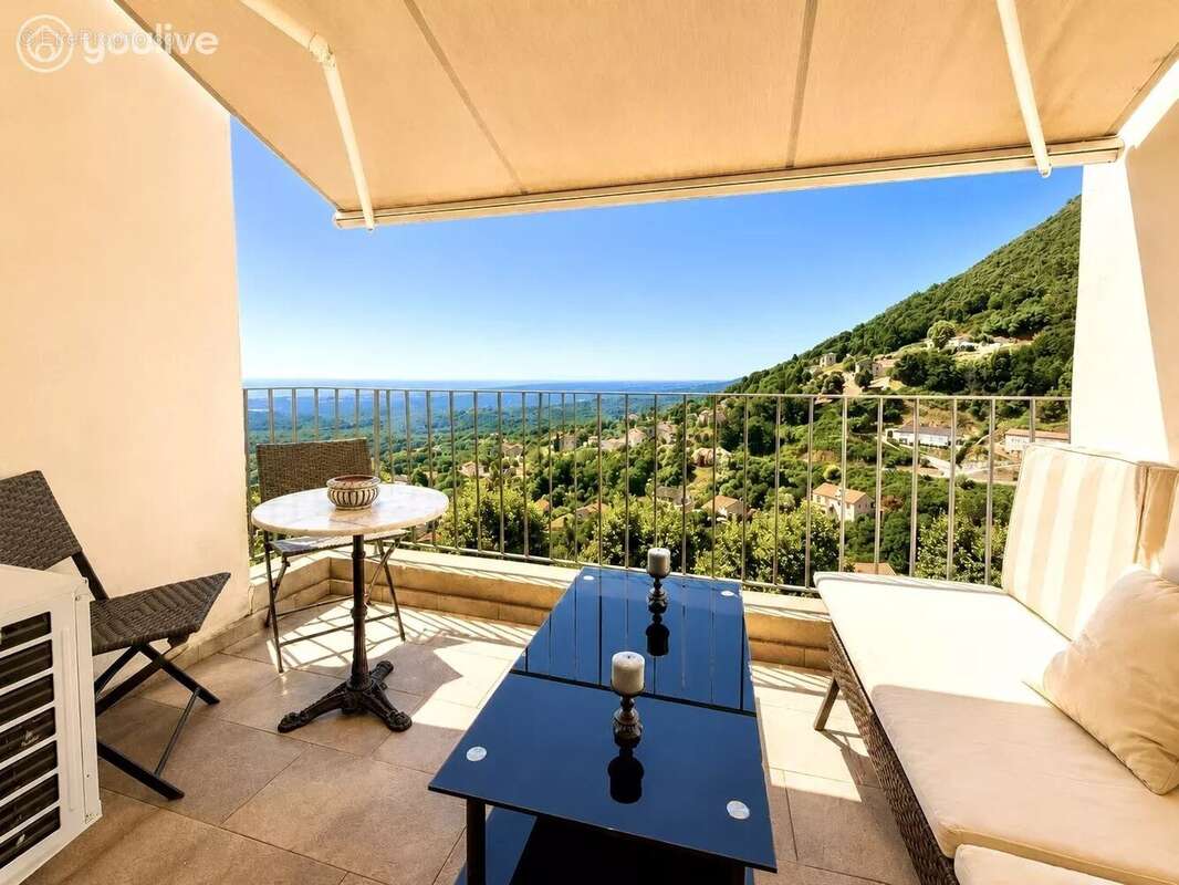 Appartement T2 Meublé  – Dernier étage avec ascenseur – Vue mer & montagne – Garage et parking - photo 9