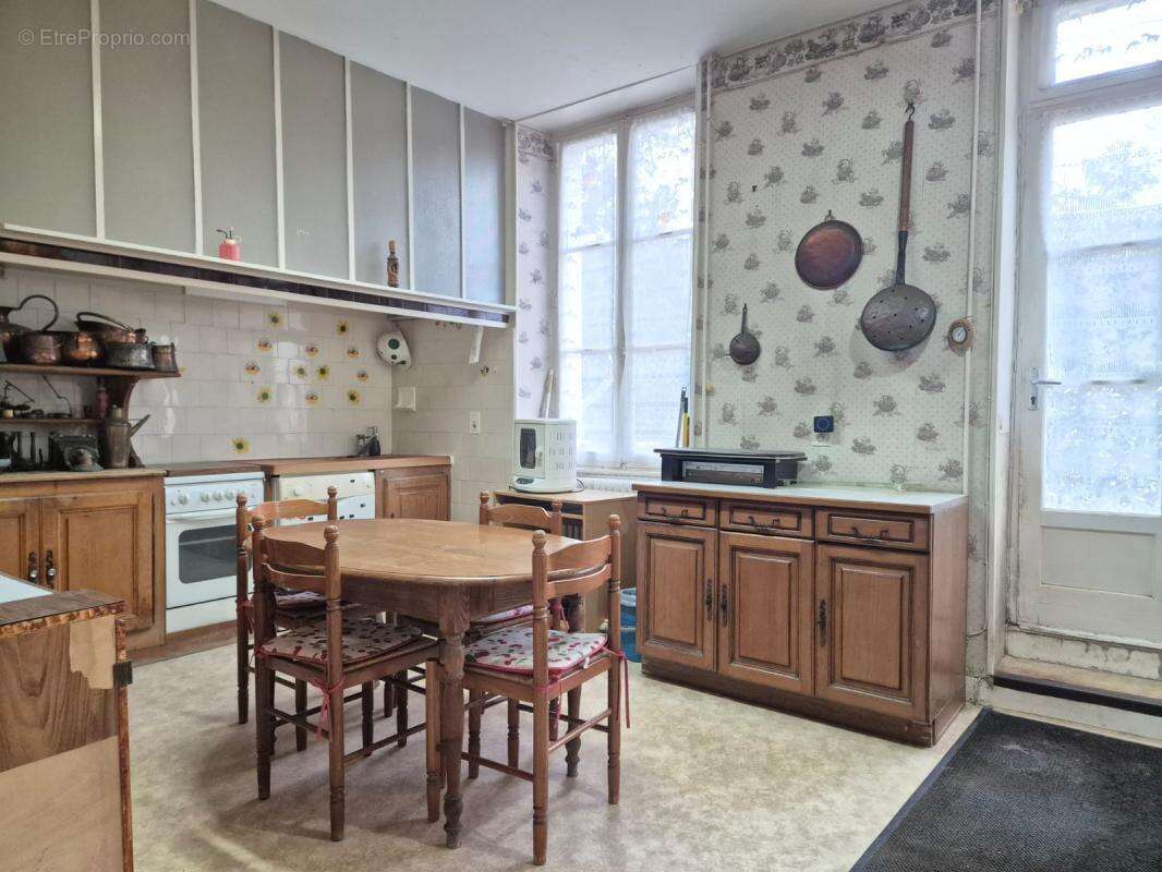 Maison de Maître Charentaise du XIXe siécle avec dépendances - photo 2