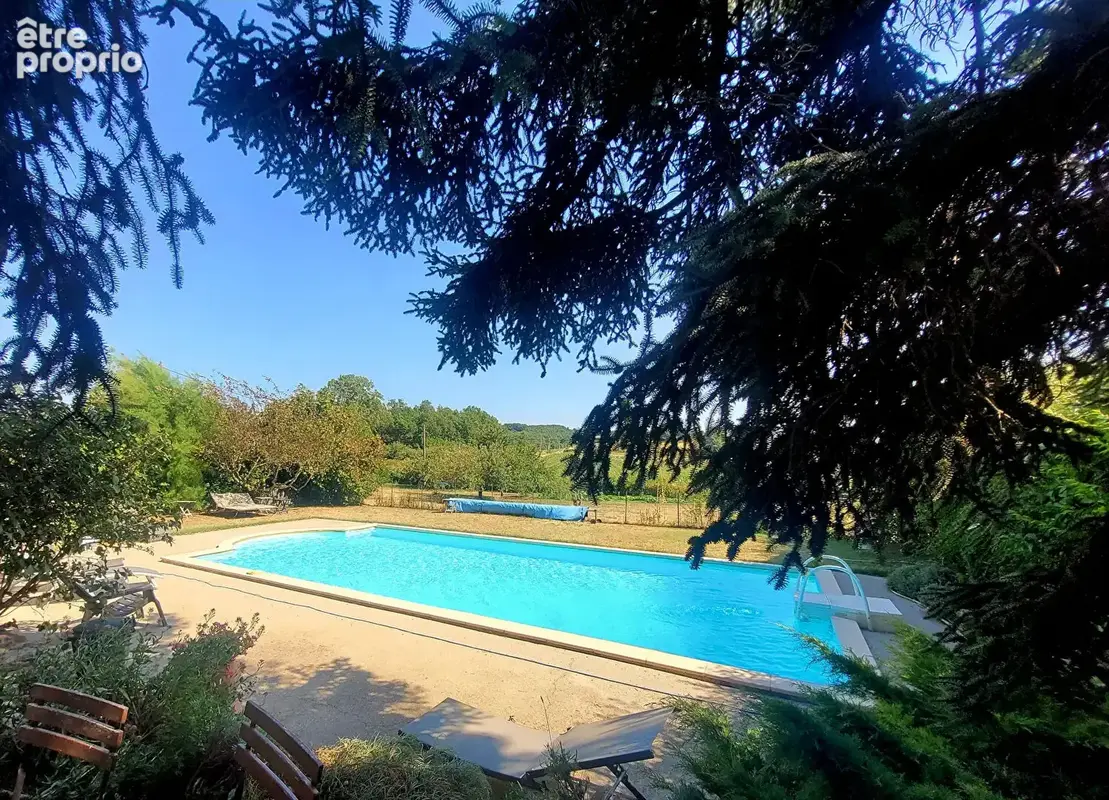 Propriété de charme en pierre avec gîte indépendant, piscine et vue exceptionnelle sur les 3 Becs - photo 4