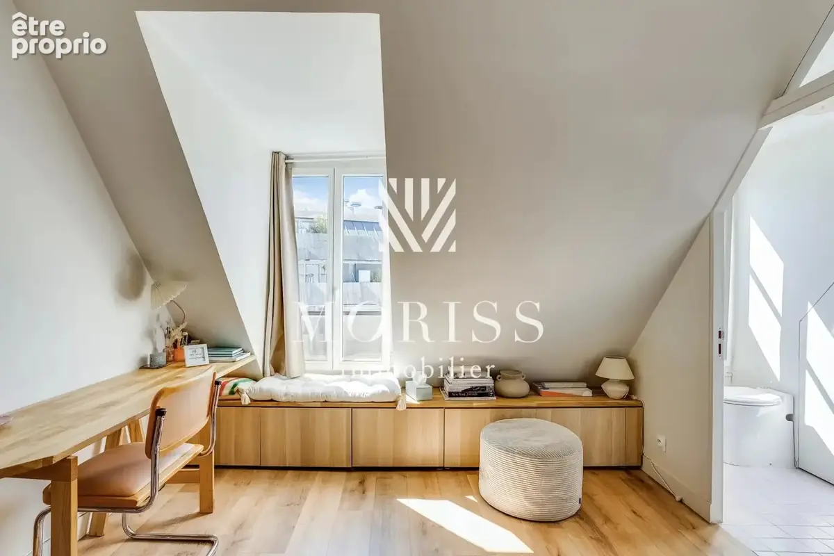 Studio - dernier etage - 75018 paris - photo 2
