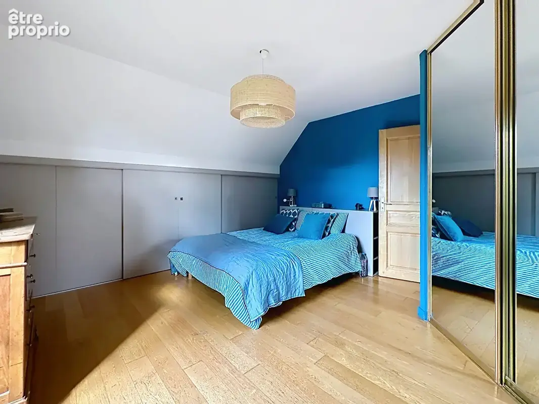 Exclusivité Seclin, Ensemble immobilier composé d'une Maison de grand standing  7 pièces, 195 m² cadastrée sur 1900 m² de terrai - photo 13