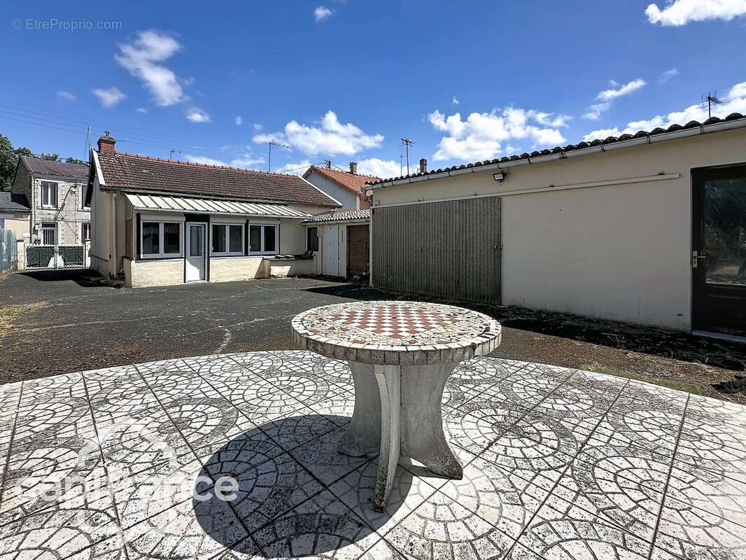 Maison de plain-pied à vendre 3 pièces  (79) - photo 3