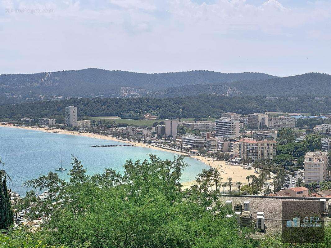 Appartement à LE LAVANDOU