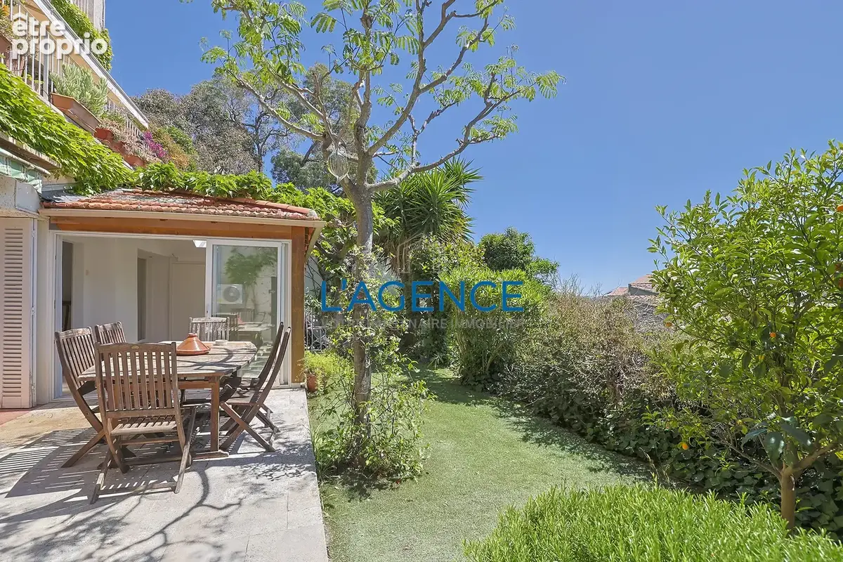 Exceptionnel Chateaubriand grand T4 de 115 m2 avec jardin au calme absolu. - photo 7