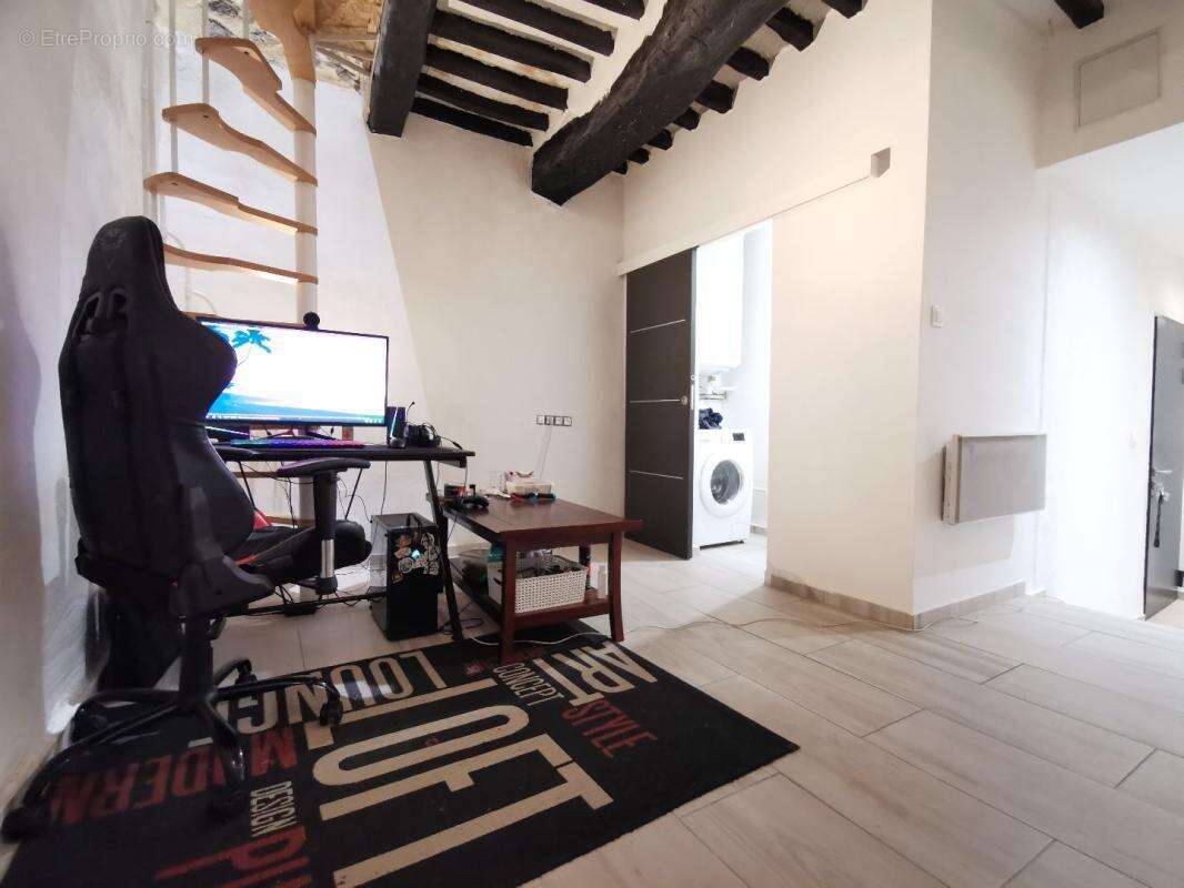 Appartement à SAINT-MAXIMIN-LA-SAINTE-BAUME