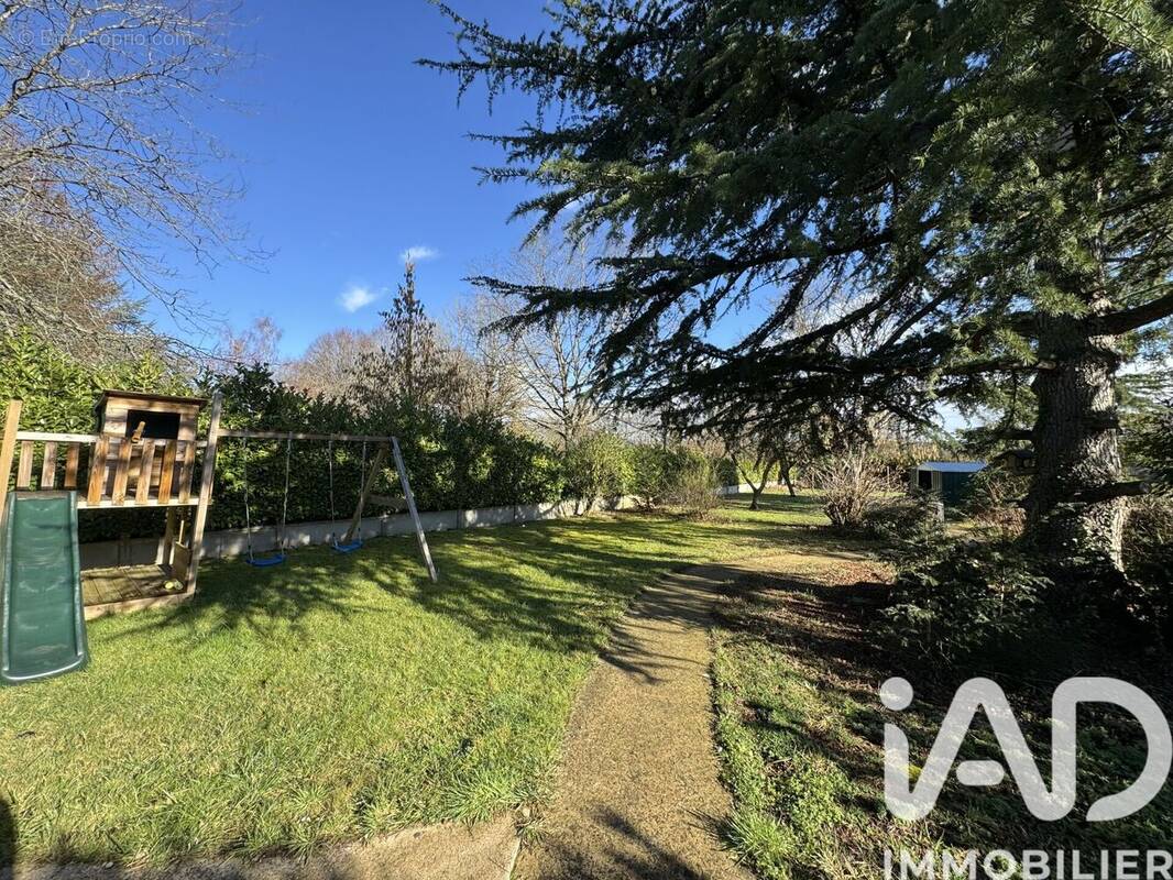 Photo 1 - Maison à SAINT-FARGEAU-PONTHIERRY