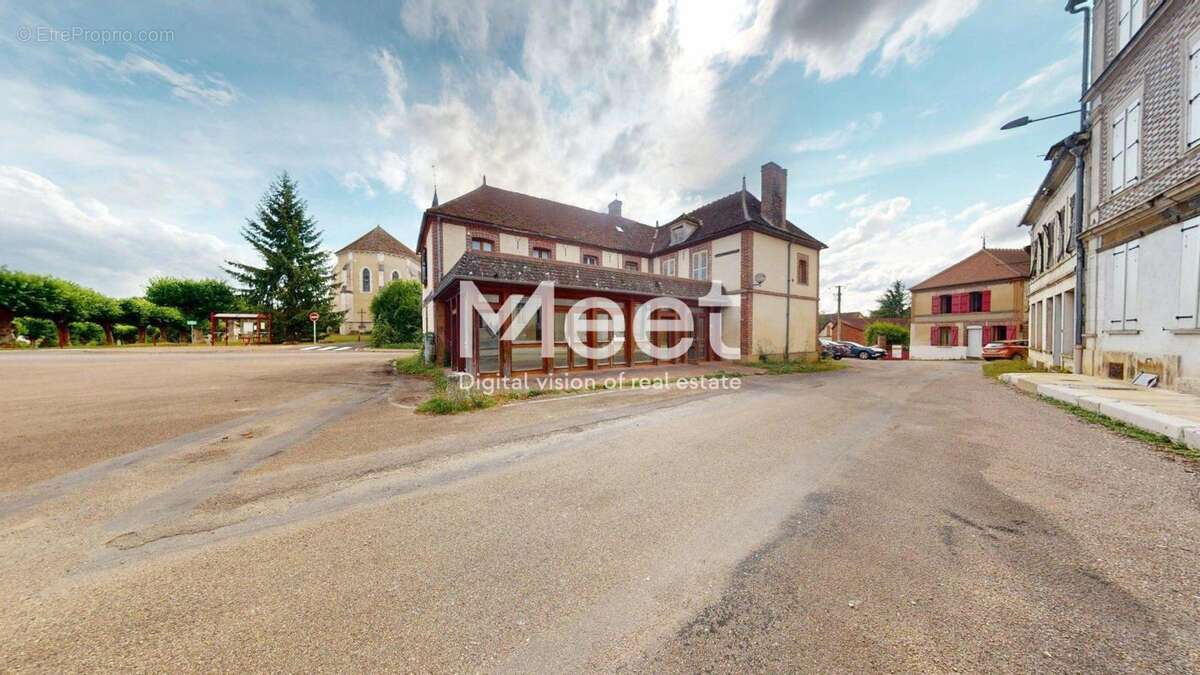 Appartement à EGLENY