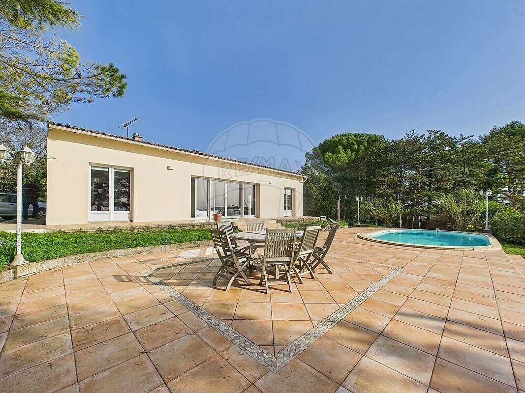 Maison à MESCHERS-SUR-GIRONDE