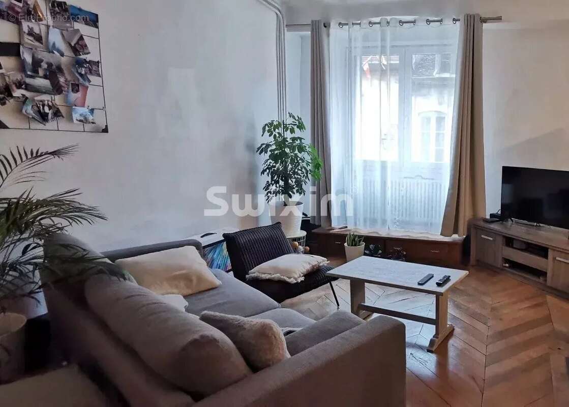 Appartement à POLIGNY