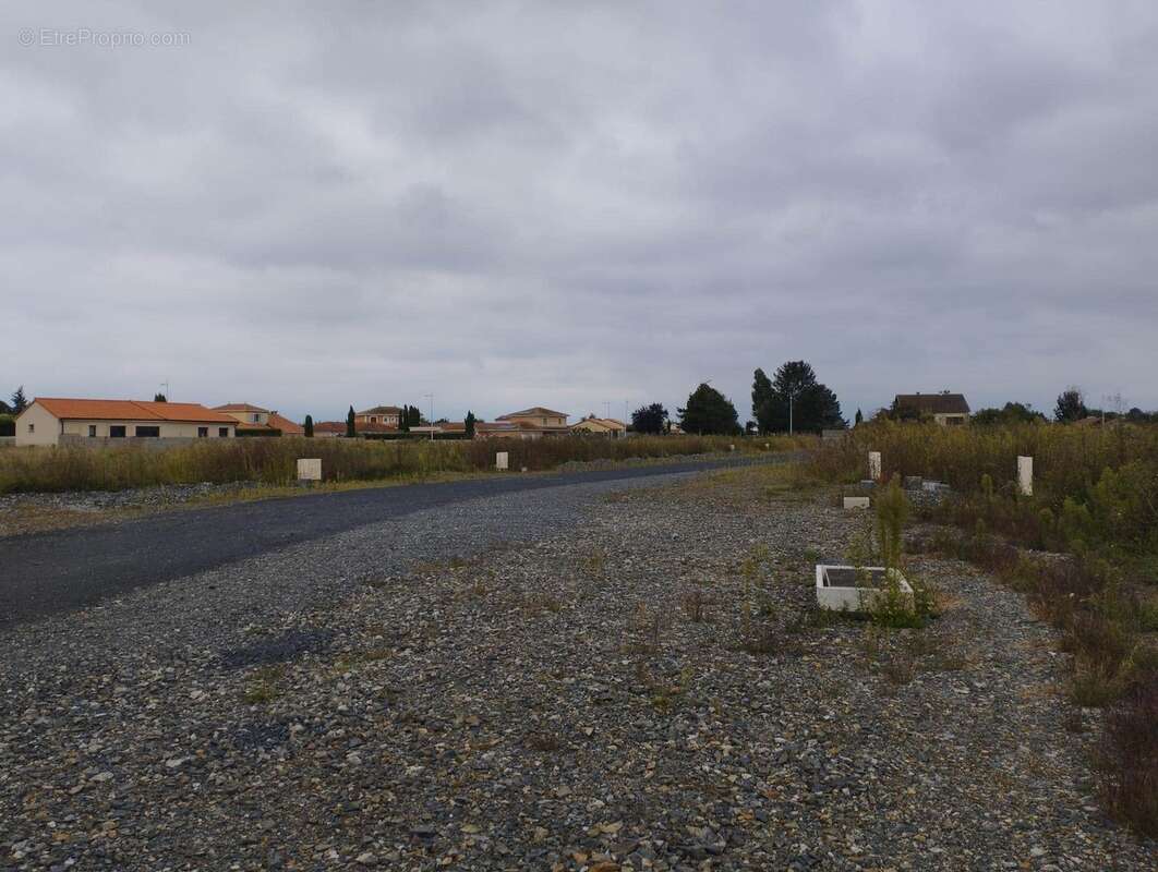 Terrain à CLERMONT-FERRAND
