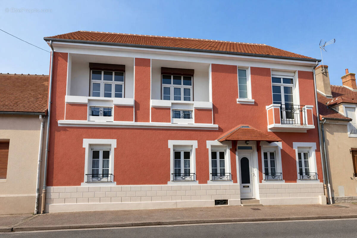 Maison à BESSAY-SUR-ALLIER