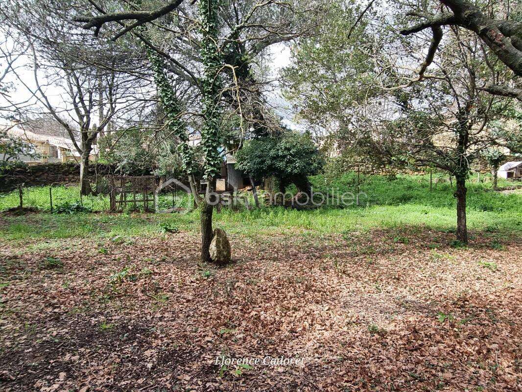Terrain à VERS-PONT-DU-GARD