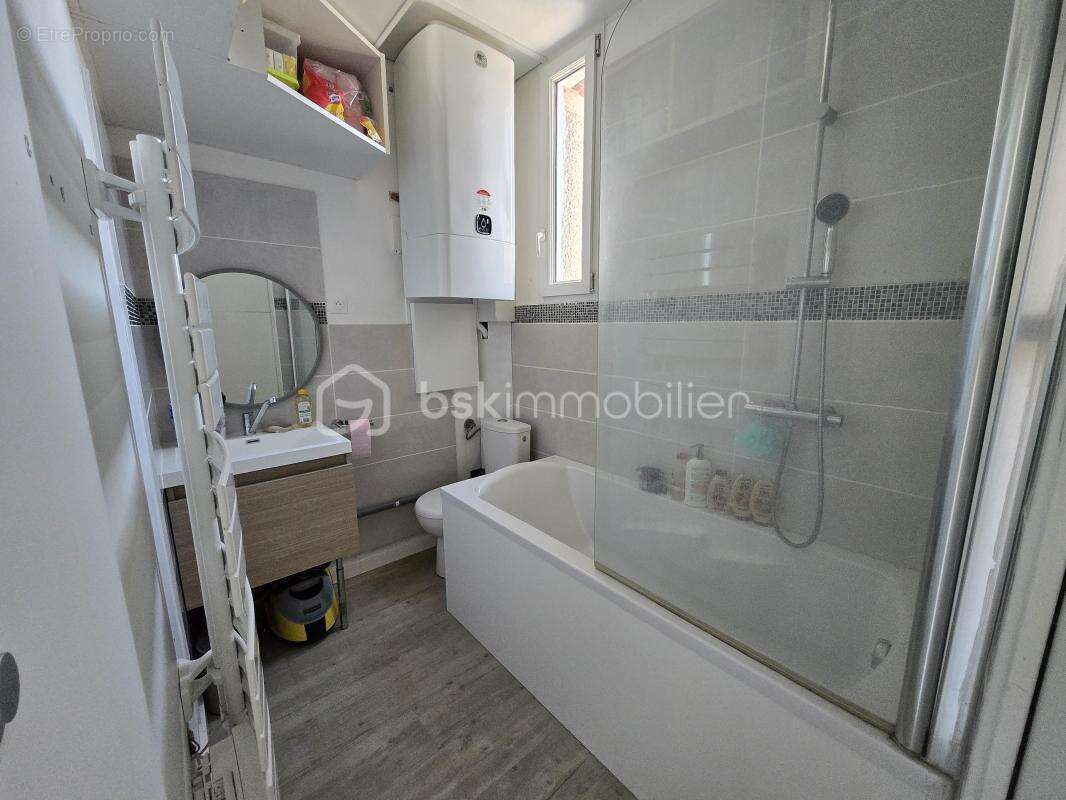 Maison à VARENNES-VAUZELLES