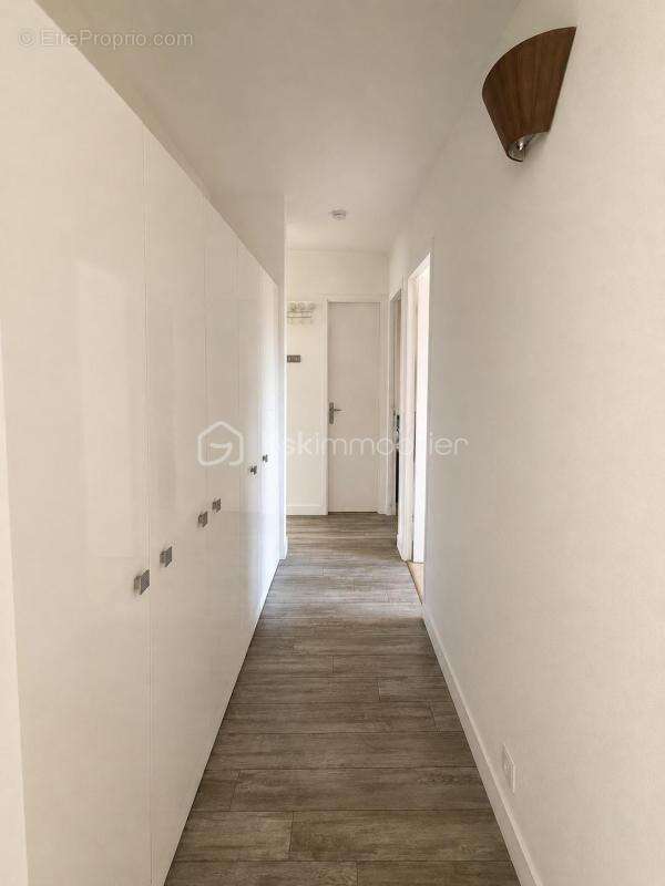 Appartement à CHILLY-MAZARIN