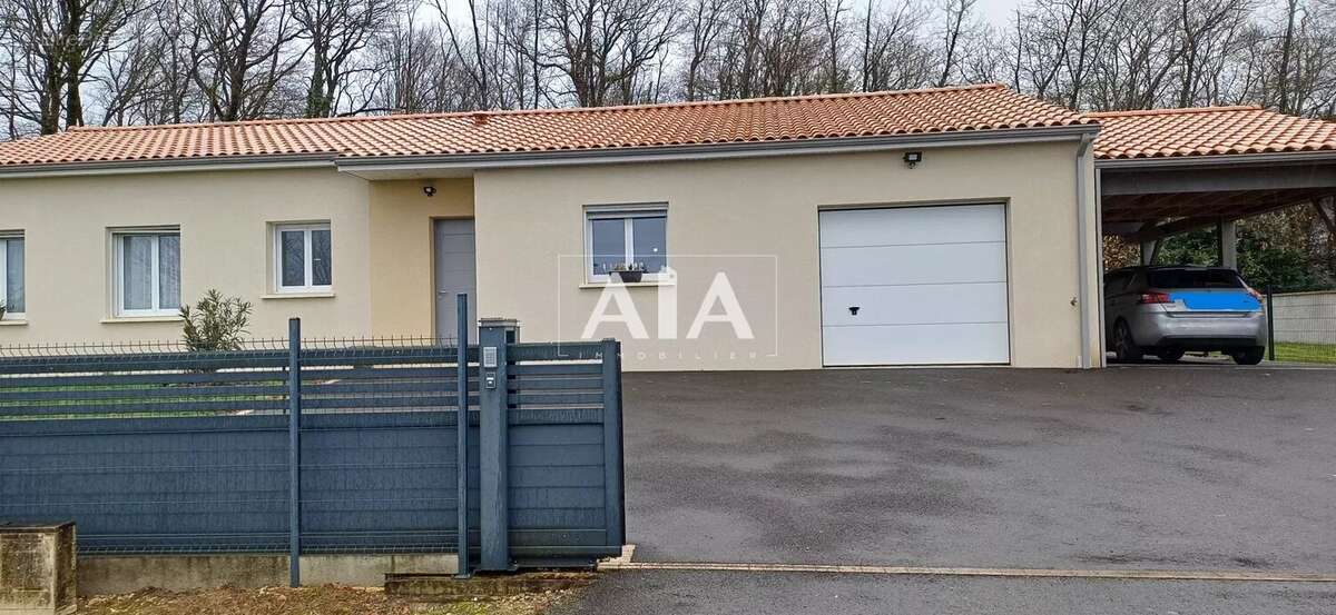 Maison à TAIZE-AIZIE