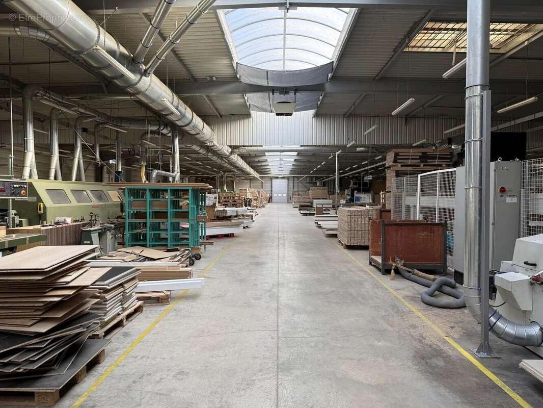 Commerce à PINEY