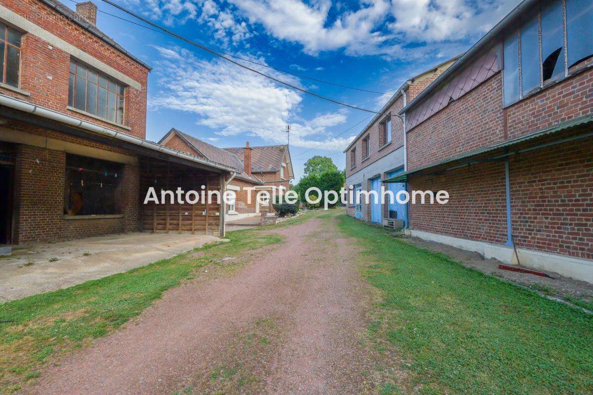 Proche Le Cateau 59360 - Maison individuelle avec nombreuses dépendances & jardin sur 1700m² - photo 12