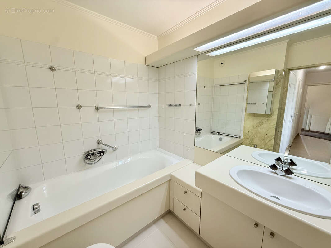 Appartement à SAINT-MAURICE